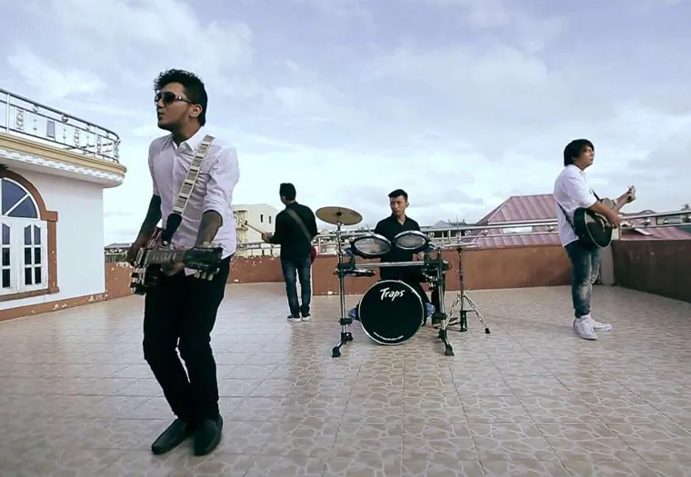 video-section-banner-image